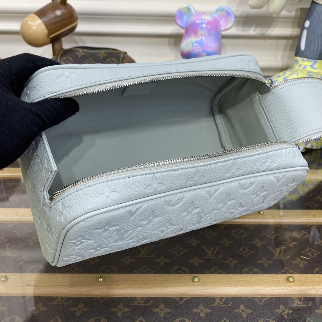 LV M82576 Louis Vuitton Dopp Kit Bag Off-white