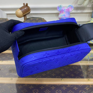 LV M82576 Louis Vuitton Dopp Kit Bag Racing Blue - Default Title - View 9