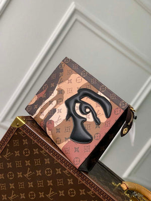 LV M82589 Louis Vuitton Pochette Voyage Brown - Default Title - View 2