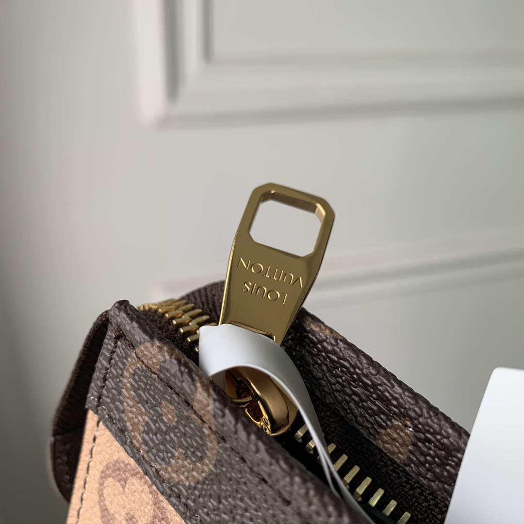 LV M82589 Louis Vuitton Pochette Voyage Brown - Default Title - View 6