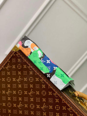 LV M82589 Louis Vuitton Pochette Voyage White - Default Title - View 3