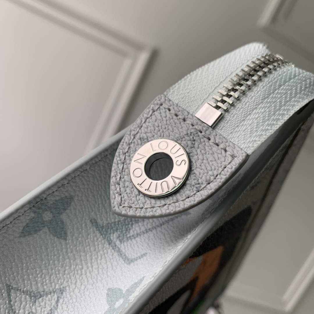 LV M82589 Louis Vuitton Pochette Voyage White - Default Title - View 4