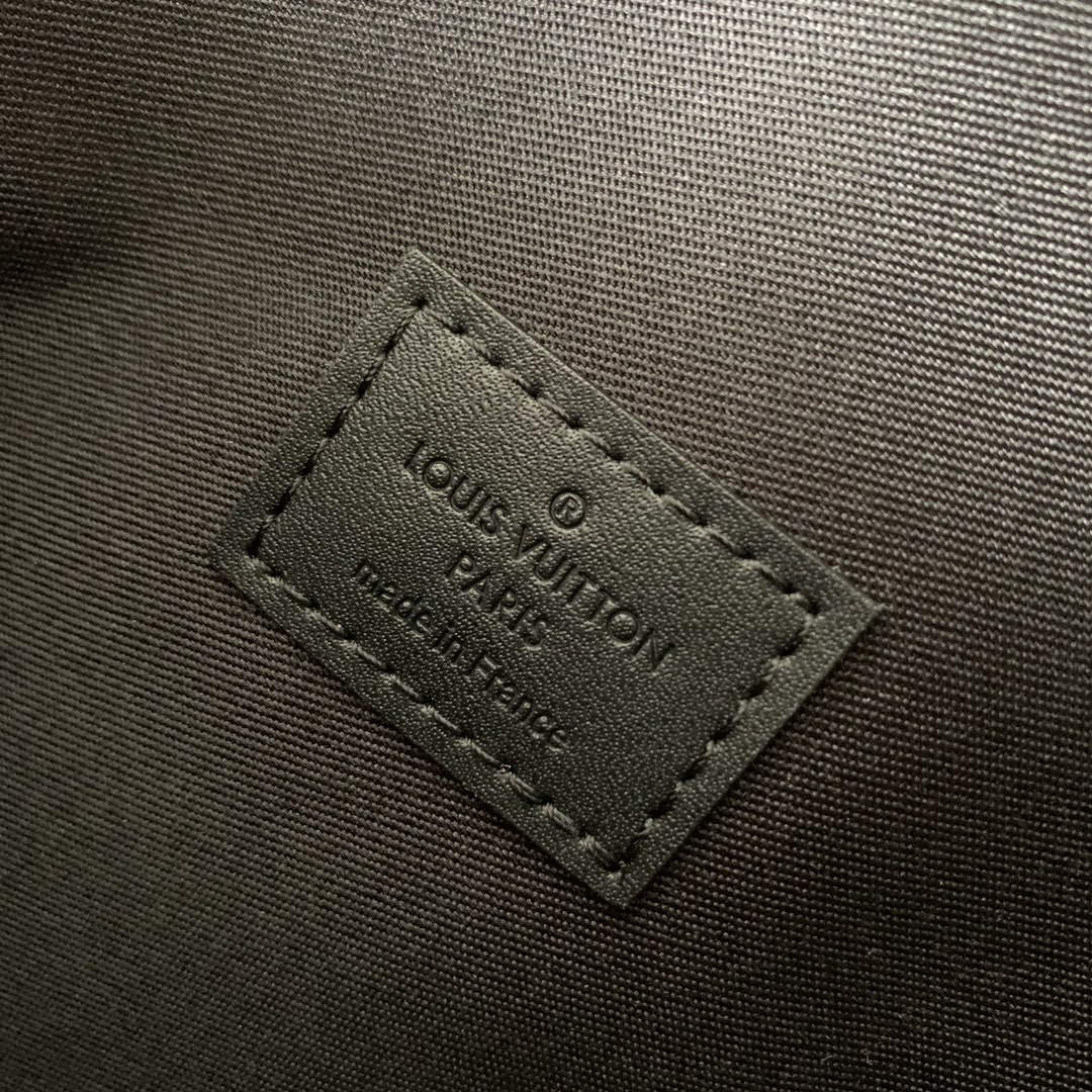 LV M82598 Louis Vuitton Pochette S-Lock Black - Default Title - View 9