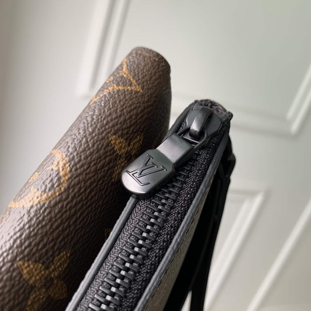 LV M82598 Louis Vuitton Pochette S-Lock Brown - Default Title - View 7