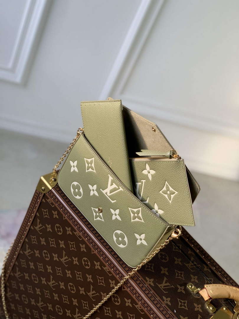 LV M82610 Louis Vuitton F¨¦licie Pochette Bag Grass green