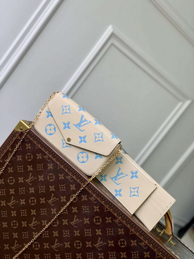 LV M82610 Louis Vuitton Pochette F¨¦licie Bag Blue