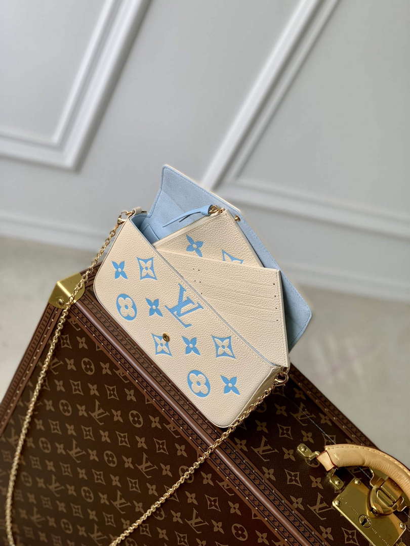 LV M82610 Louis Vuitton Pochette F¨¦licie Bag Blue