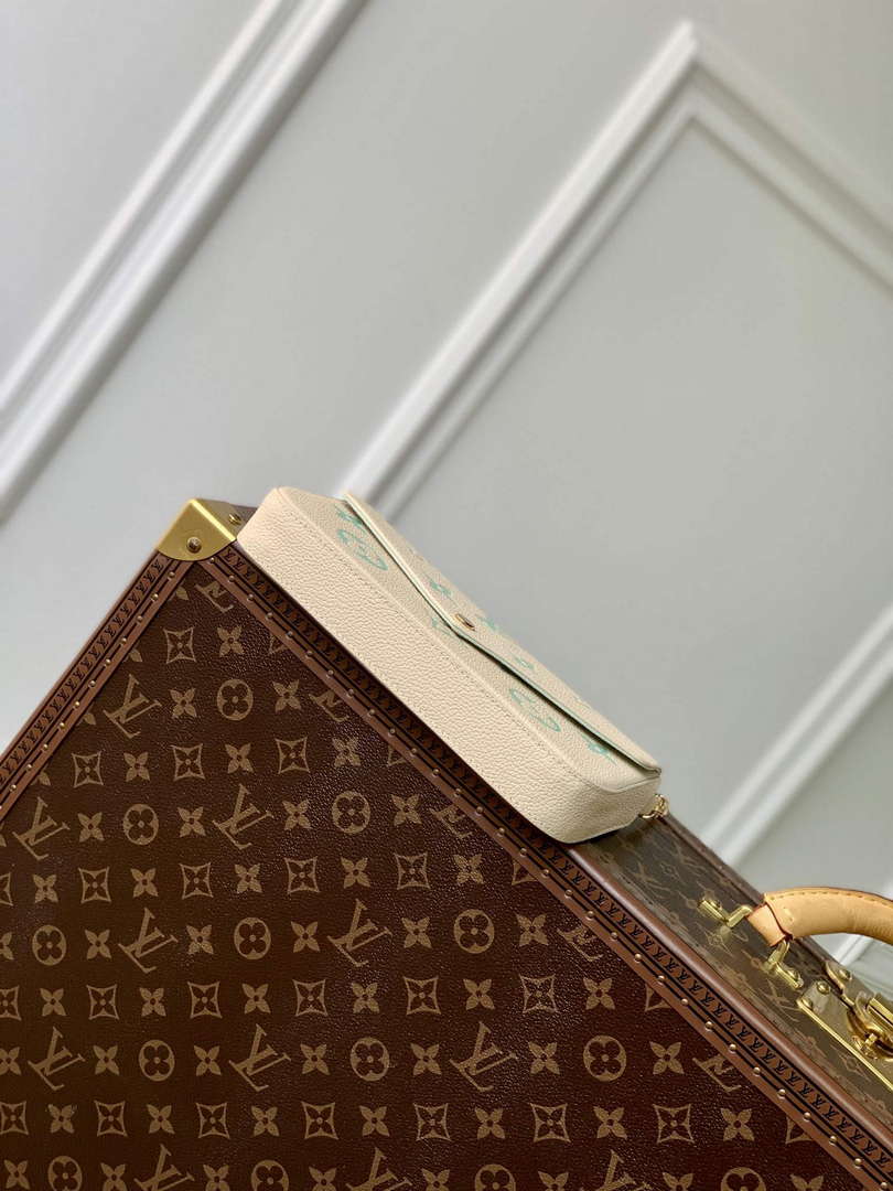LV M82610 Louis Vuitton Pochette F¨¦licie Bag Matcha green