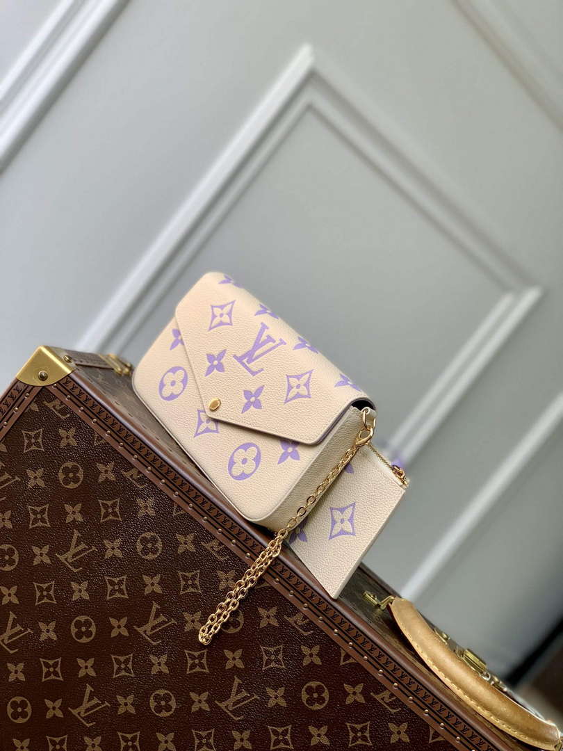 LV M82610 Louis Vuitton Pochette F¨¦licie Bag Taro Purple