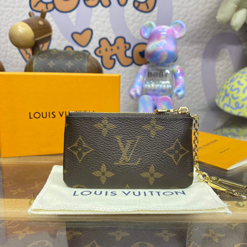 LV M82615 Louis Vuitton Key Pouch Dragon Fruit Pink