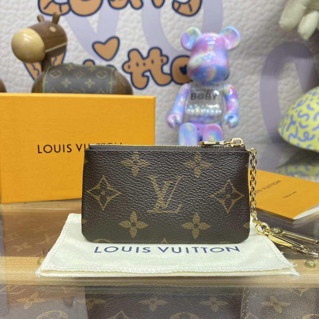 LV M82615 Louis Vuitton Key Pouch Dragon Fruit Pink