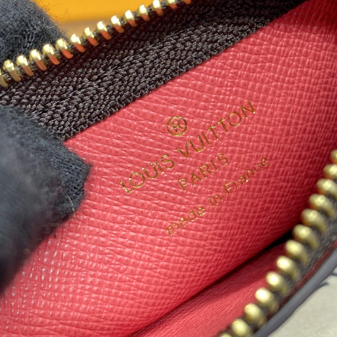 LV M82615 Louis Vuitton Key Pouch Dragon Fruit Pink