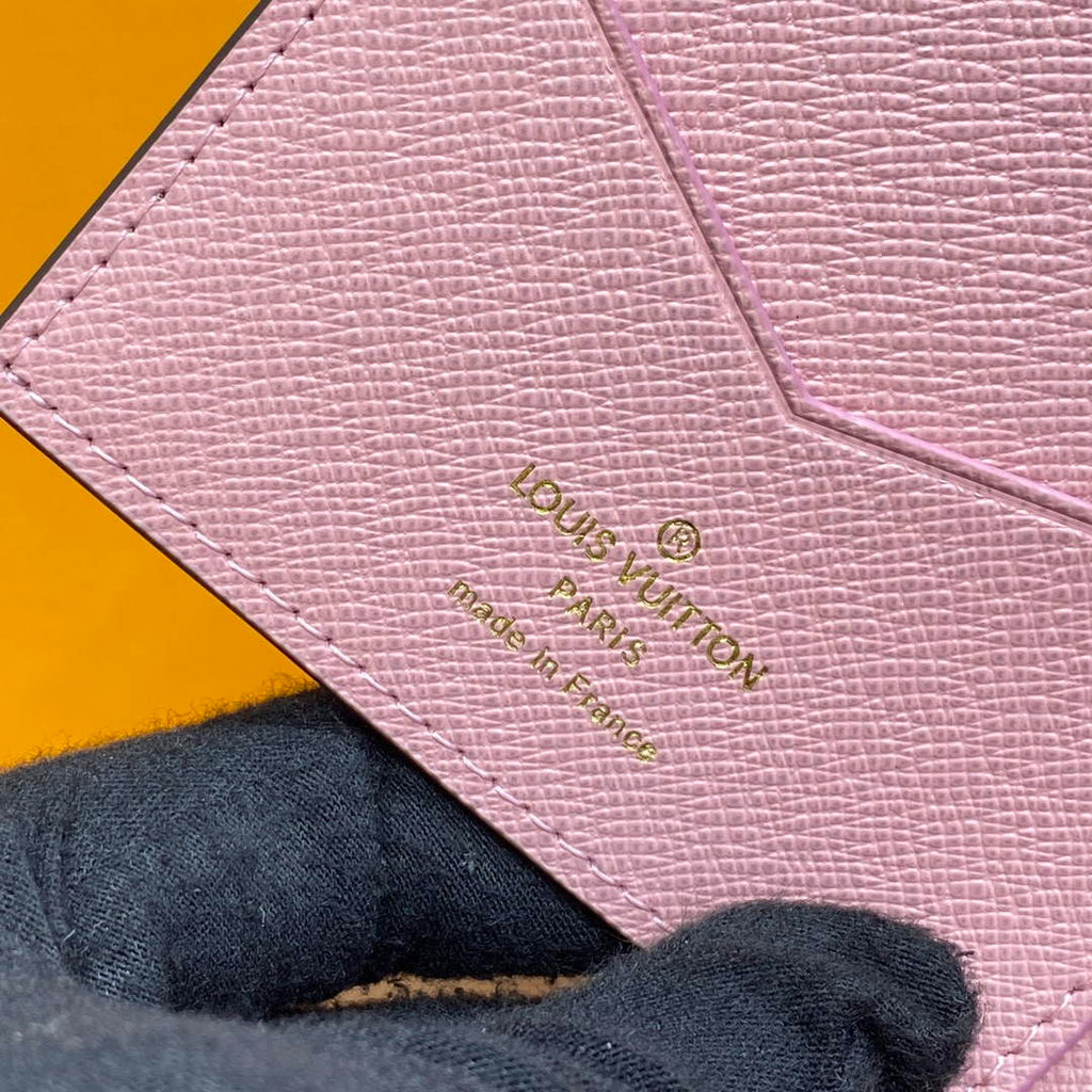 LV M82621 Louis Vuitton Passport Cover Pink
