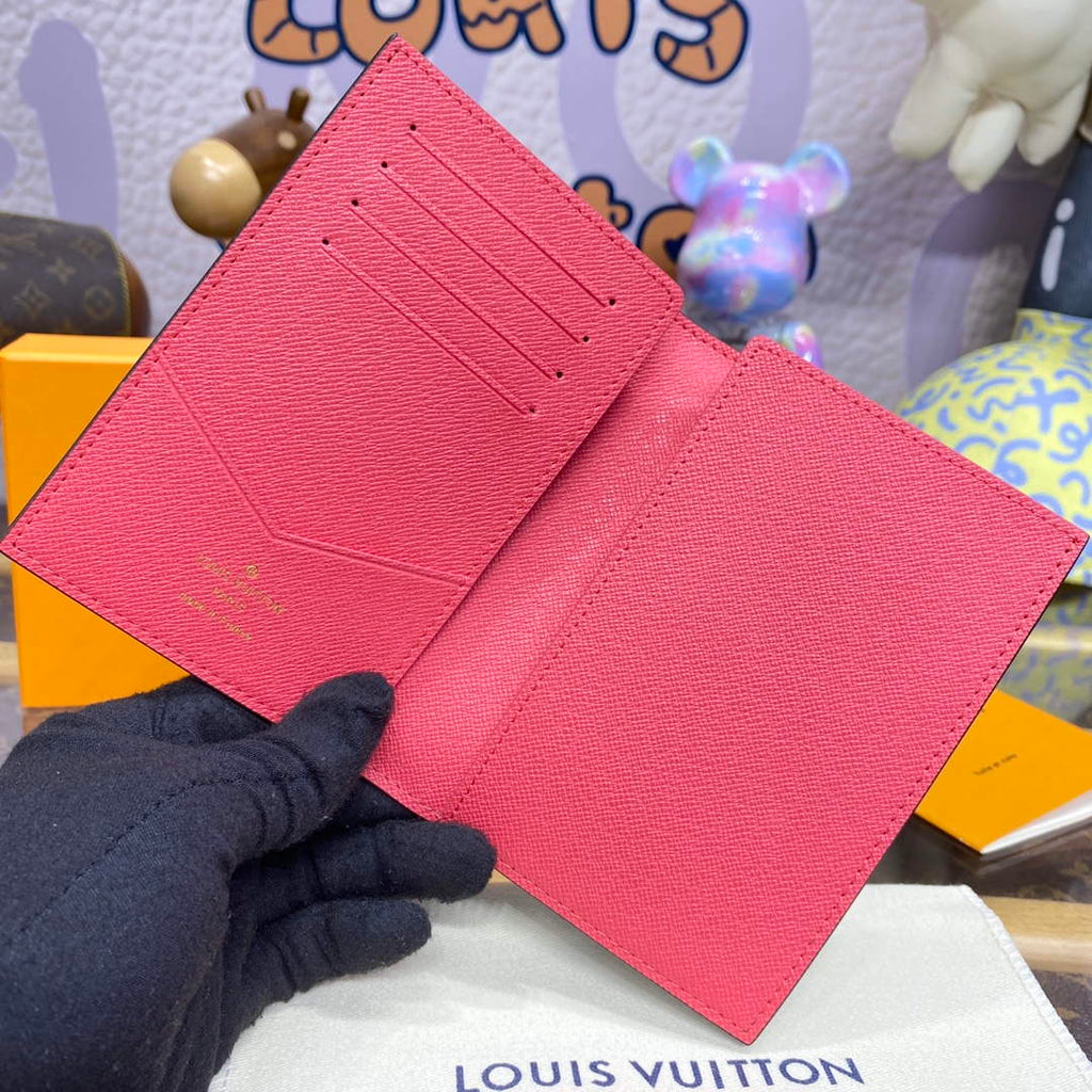 LV M82625 Louis Vuitton Passport Cover Dragon Fruit Pink