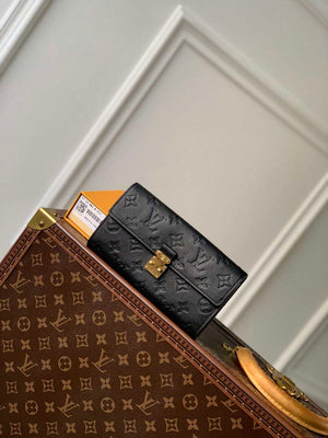 LV M82638 Louis Vuitton Sarah Wallet Black - Default Title - View 1
