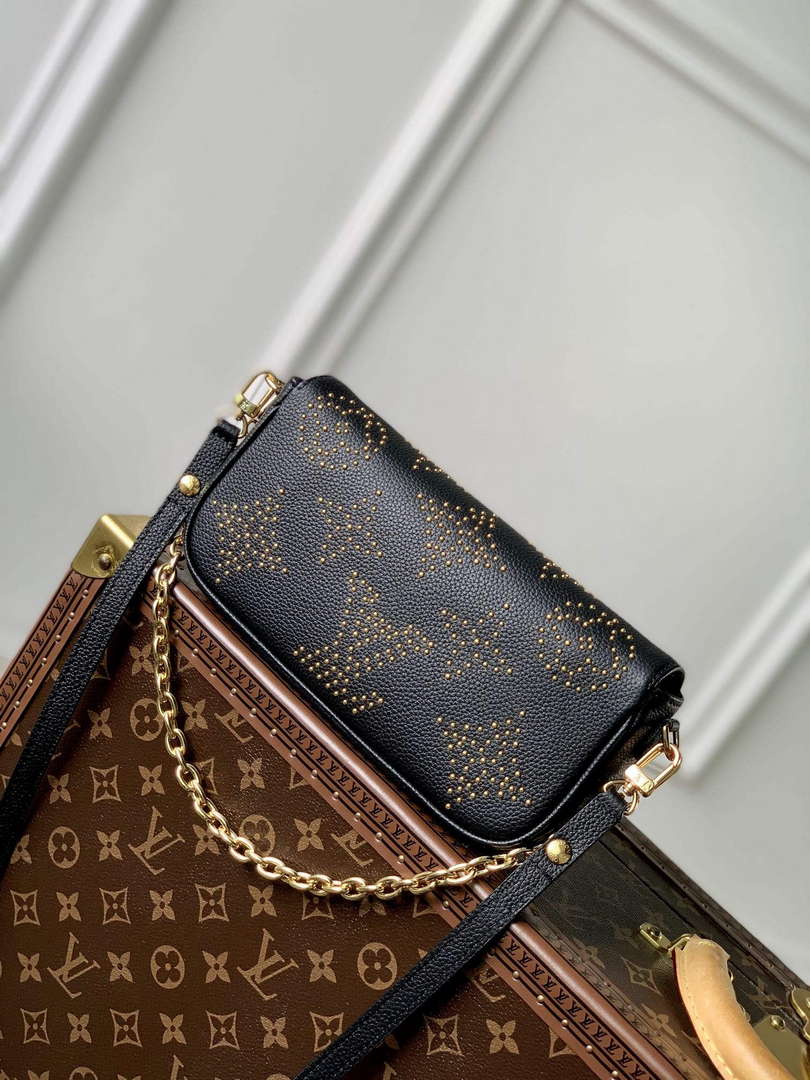 LV M82653 Louis Vuitton Ivy Wallet On Chain Black - Default Title - View 3