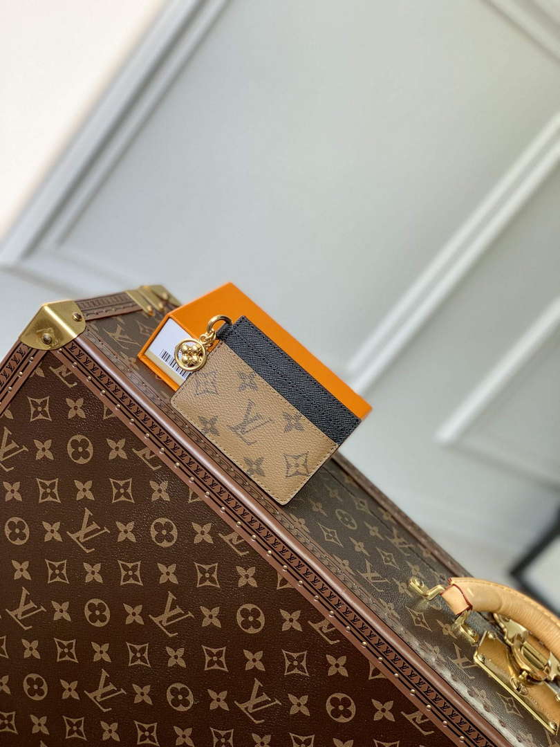 LV M82739 Louis Vuitton LV Charms Card Holder Black - Default Title - View 1