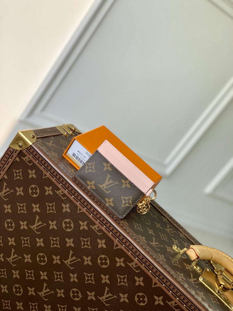 LV M82739 Louis Vuitton LV Charms Card Holder Rose Ballerine Pink
