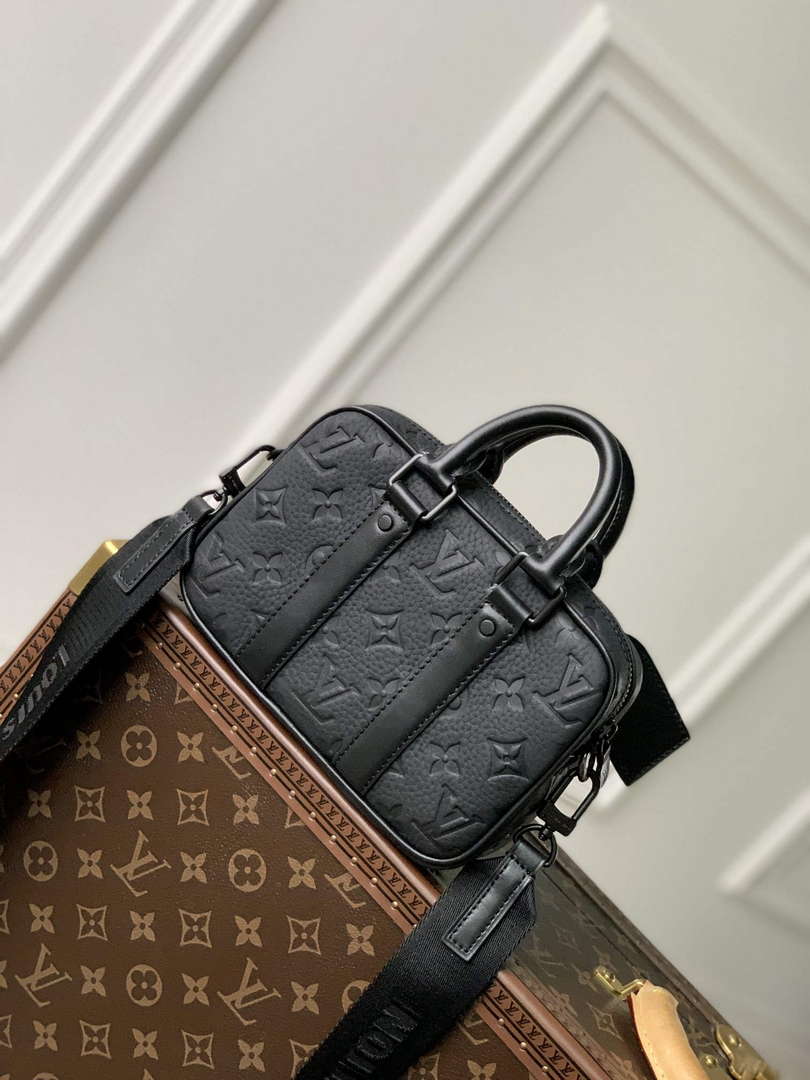 LV M82770 Louis Vuitton Nano Porte Documents Voyage Bag Black leather