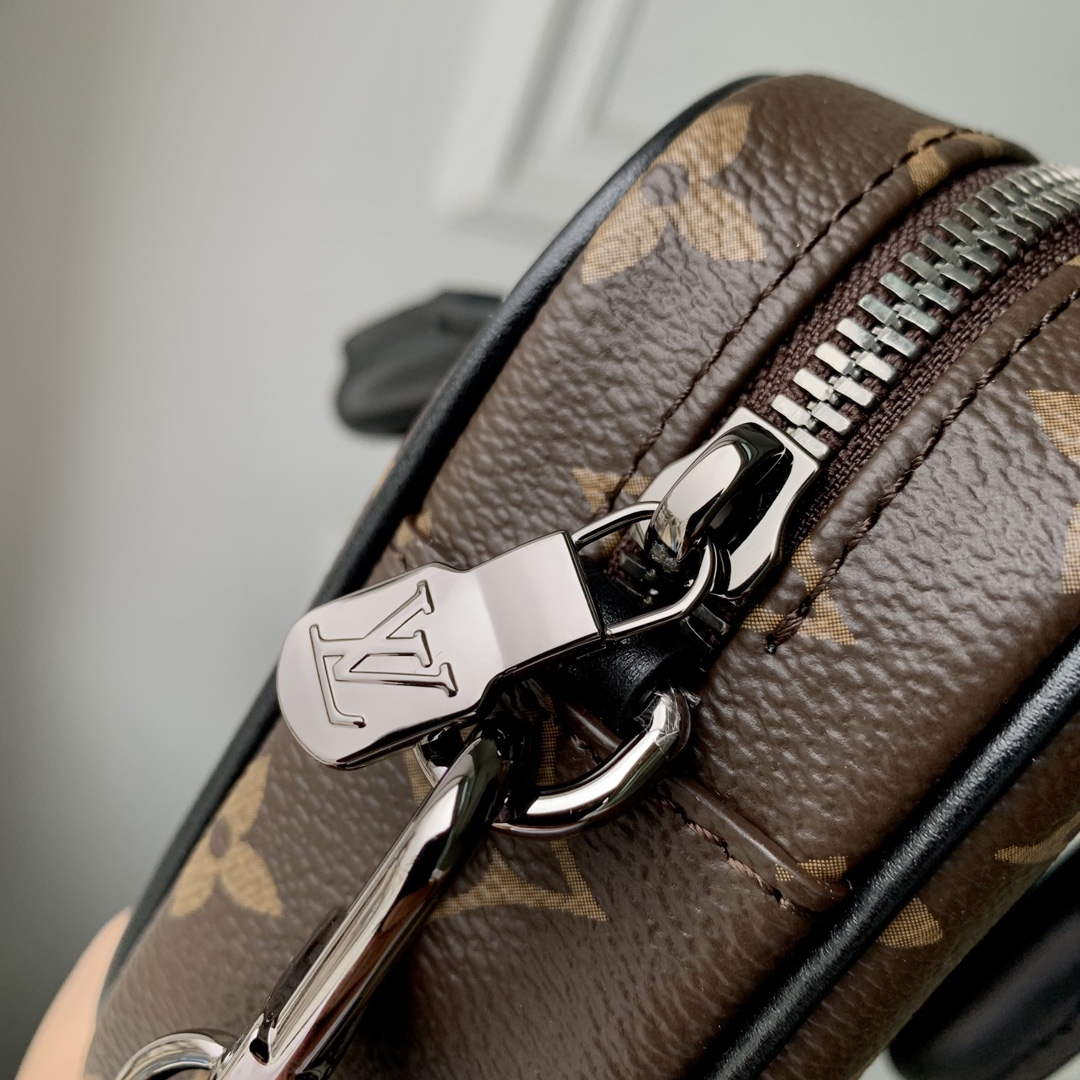 LV M82770 Louis Vuitton Nano Porte Documents Voyage Bag Brown