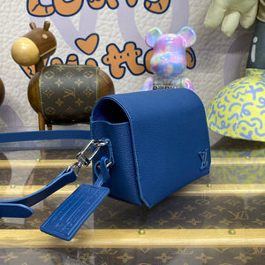 LV M82804 Louis Vuitton Fastline Wearable Wallet Dark Blue - Default Title - View 3