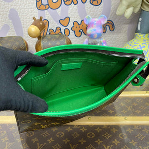 LV M82854 Louis Vuitton Pochette Voyage MM Bag Green - Default Title - View 9