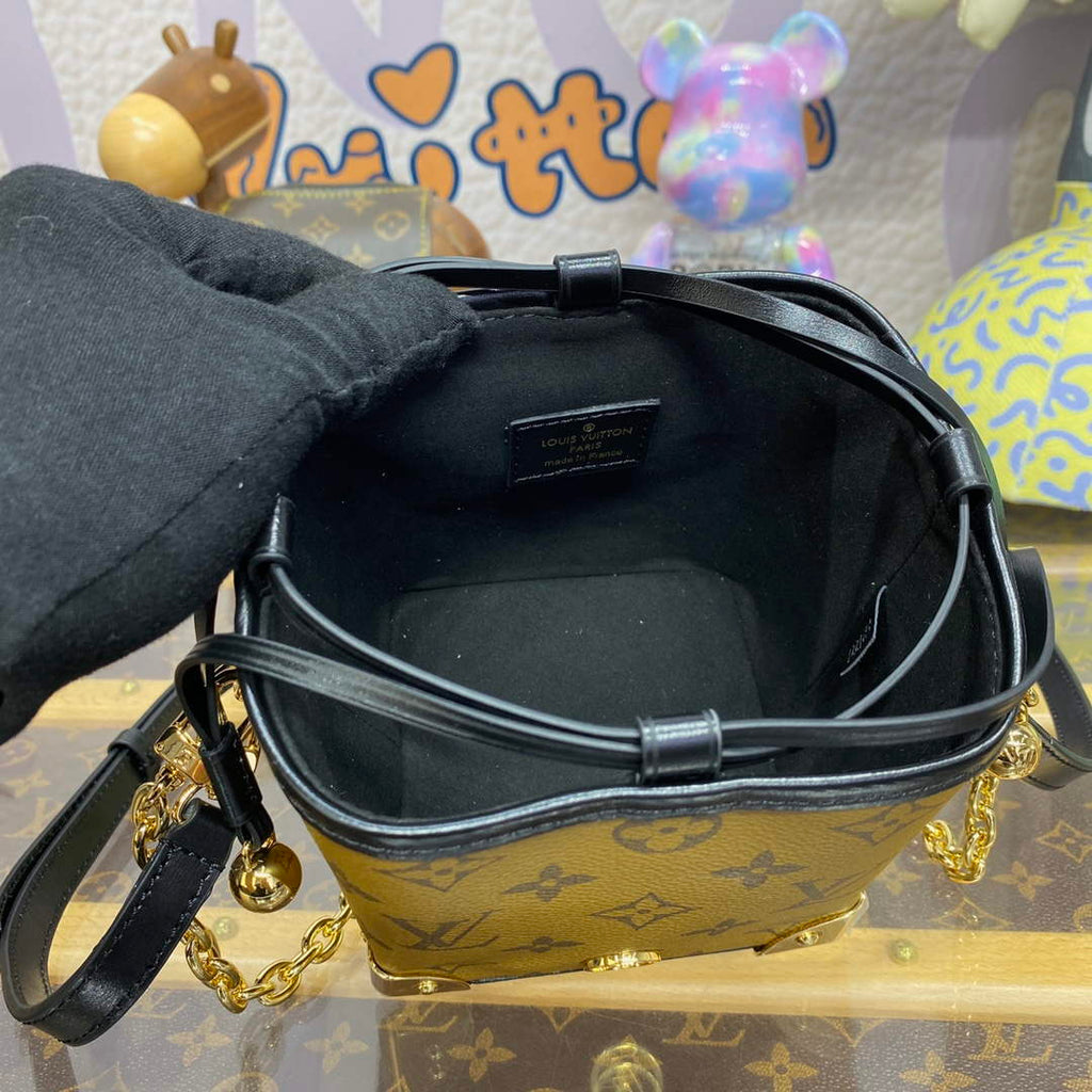 LV M82885 Louis Vuitton Noe Purse Handbag Yellow