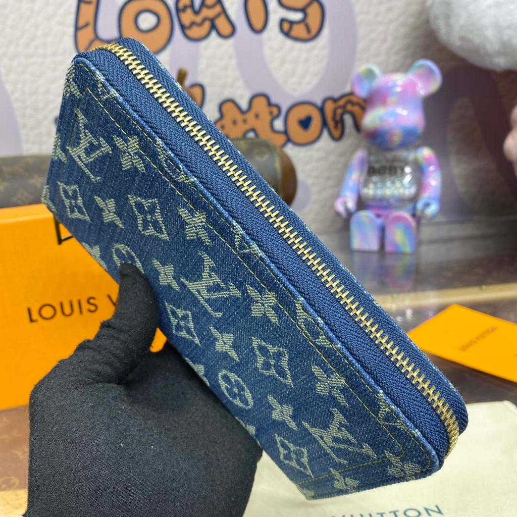 LV M82958 Louis Vuitton New LV Remix Zippy Wallet Monogram denim