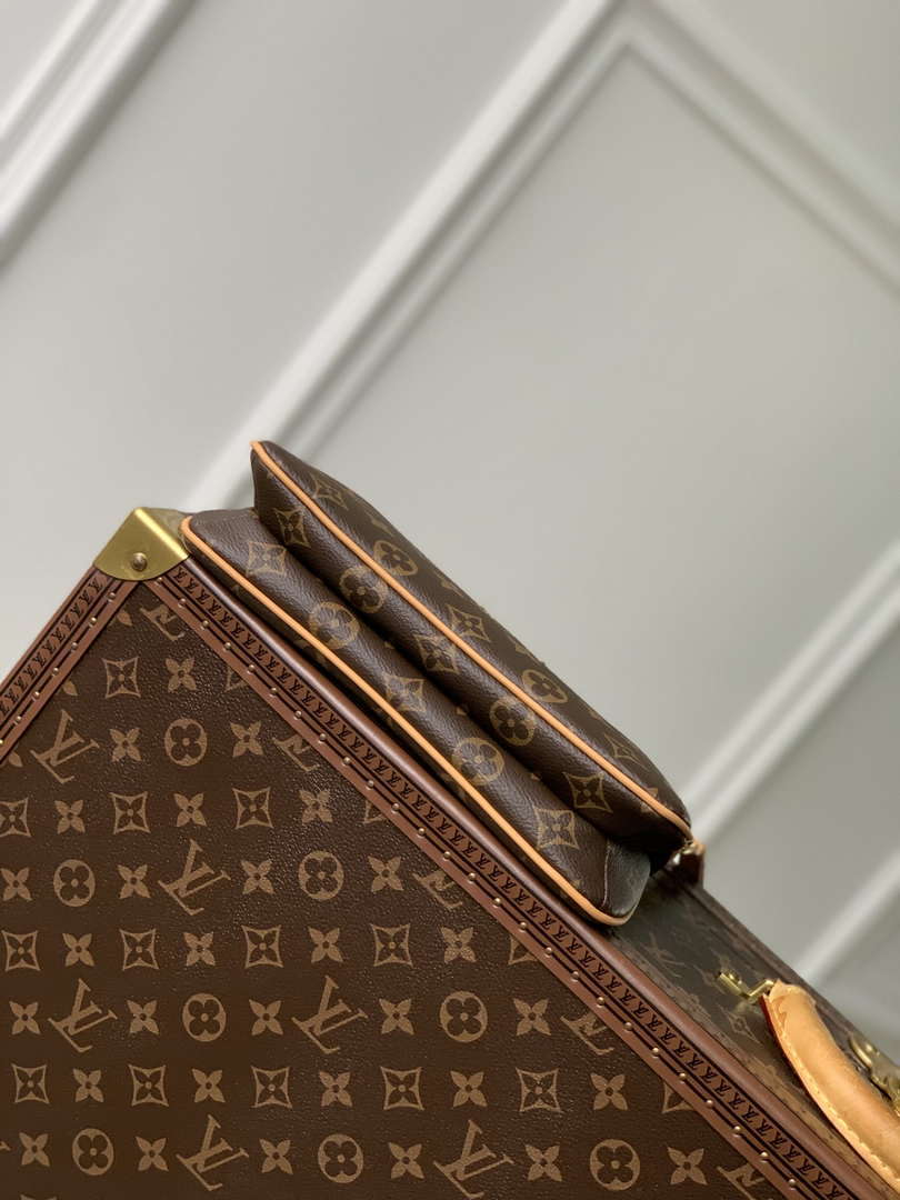 LV M83008 Louis Vuitton Liv Pochette Bag Monogram