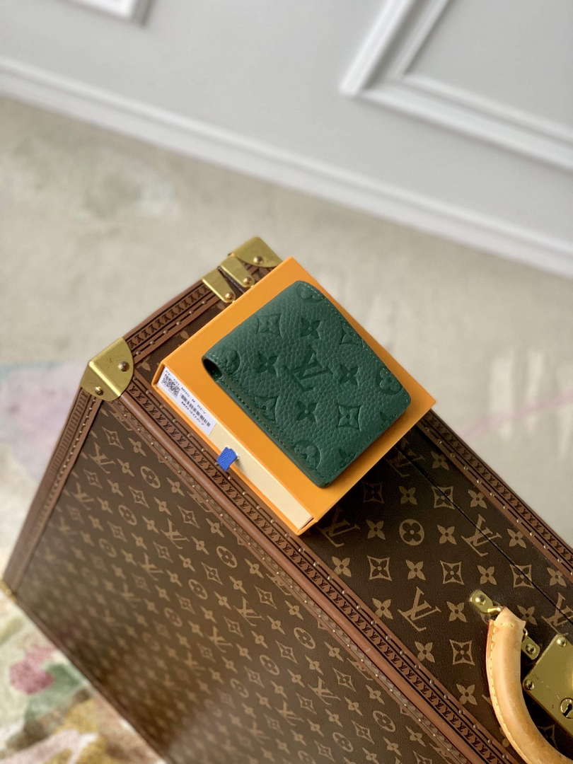 LV M83055 Louis Vuitton Multiple Wallet Forest Green