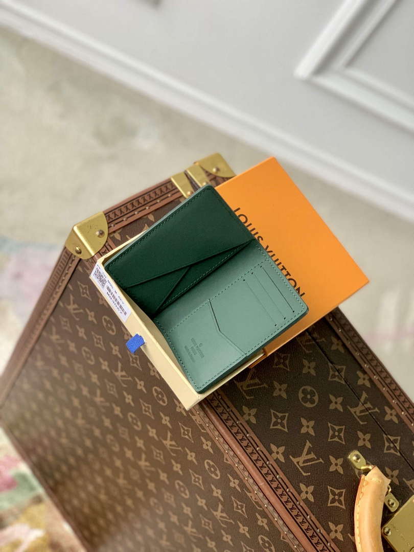 LV M83067 Louis Vuitton Pocket Organizer Forest Green