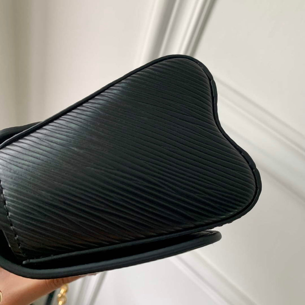 LV M83077 Louis Vuitton Twist West Pochette Epi leather Bag Black