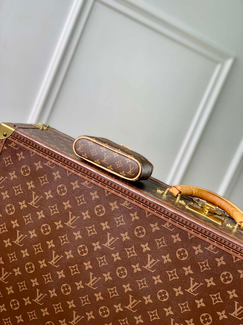 LV M83079 Louis Vuitton Nice Beauty Vanity Case