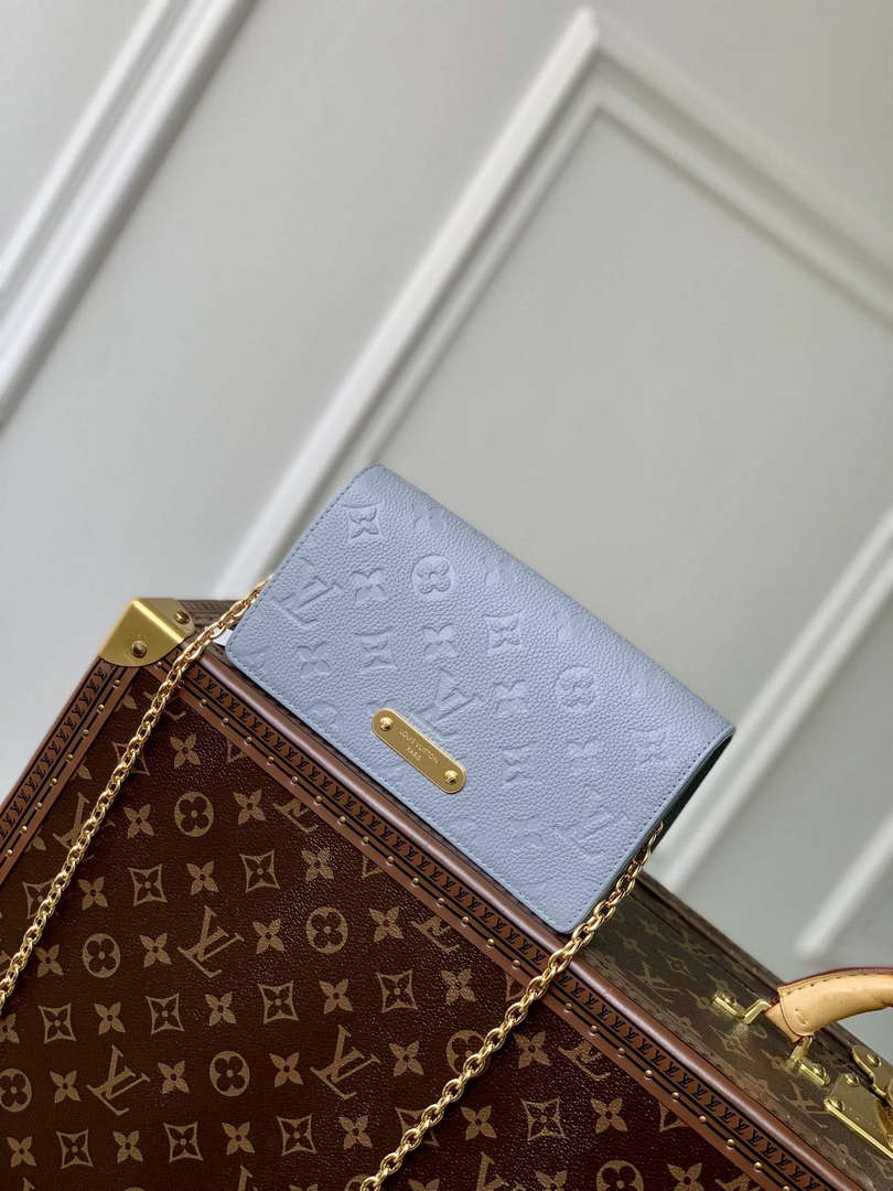 LV M83233 Louis Vuitton Wallet On Chain Lily Bag Blue Hour - Default Title - View 1