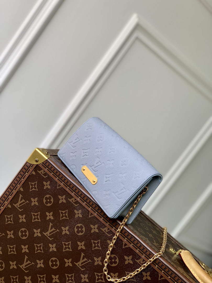 LV M83233 Louis Vuitton Wallet On Chain Lily Bag Blue Hour - Default Title - View 3