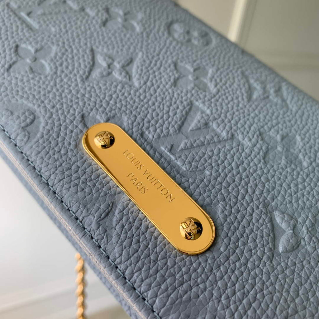 LV M83233 Louis Vuitton Wallet On Chain Lily Bag Blue Hour