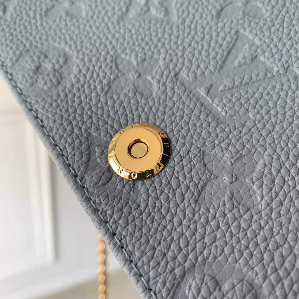 LV M83233 Louis Vuitton Wallet On Chain Lily Bag Blue Hour