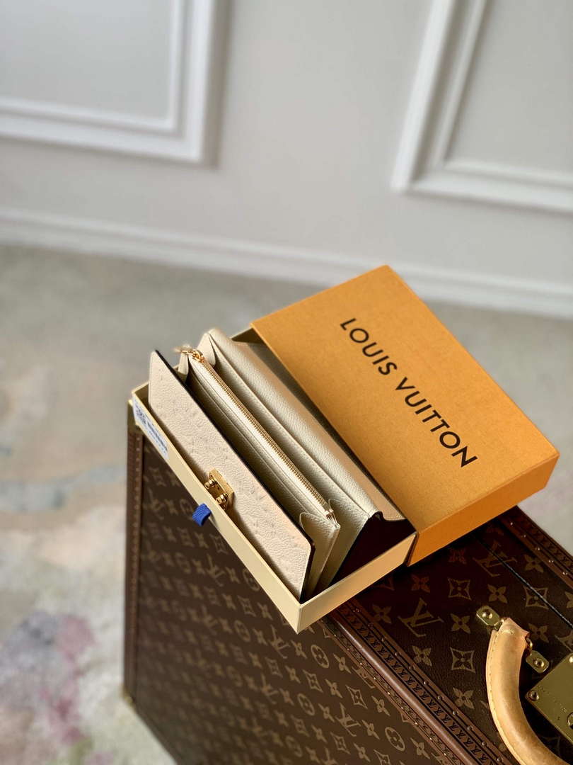 LV M83276 Louis Vuitton Sarah Wallet Cream - Default Title - View 5