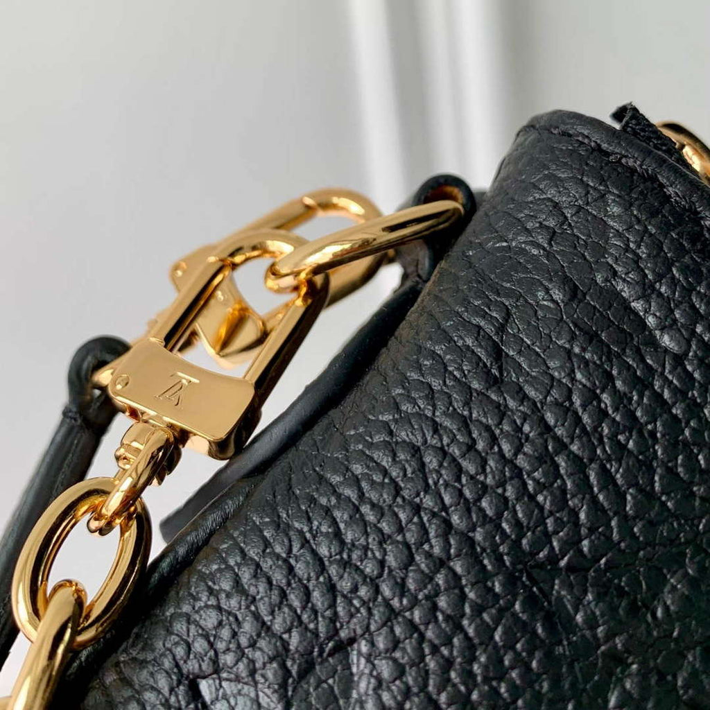LV M83301 Louis Vuitton Liv Pochette Bag Black
