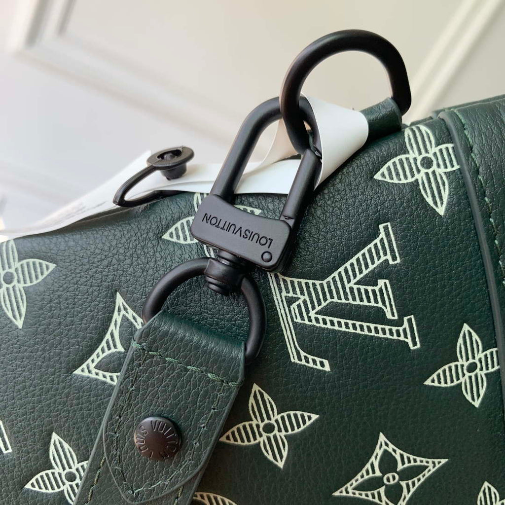 LV M83382 Louis Vuitton Pochette To-Go Bag Forest Green