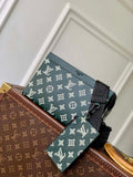 LV M83384 Louis Vuitton Gaston Wearable Wallet Forest Green