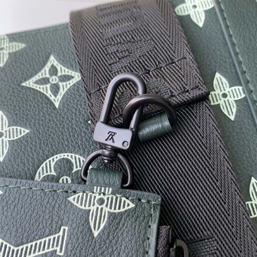 LV M83384 Louis Vuitton Gaston Wearable Wallet Forest Green