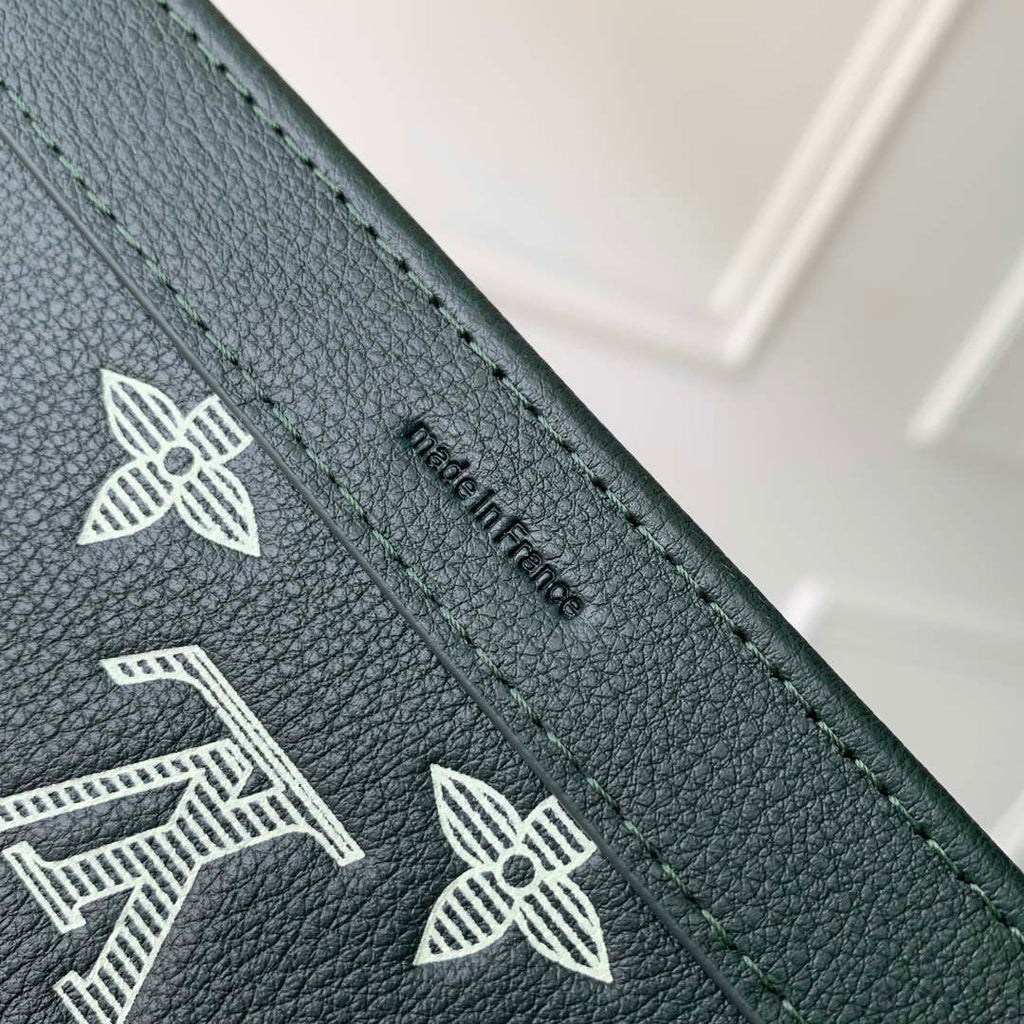 LV M83384 Louis Vuitton Gaston Wearable Wallet Forest Green