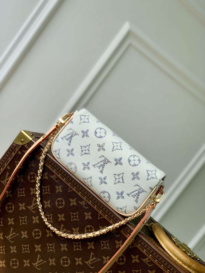 LV M83499 Louis Vuitton Wallet on Chain Ivy Bag Multicolor White