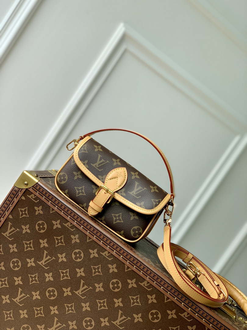 LV M83566 Louis Vuitton Nano Diane Bag Monogram