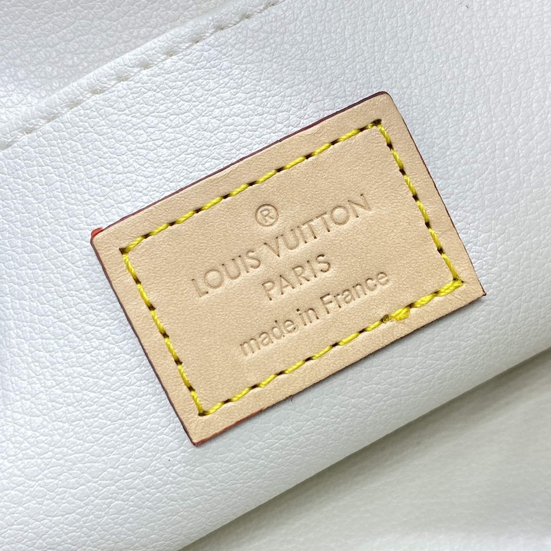 LV M83597 Louis Vuitton Cosmetic Pouch Bag Monogram Canvas - Default Title - View 8