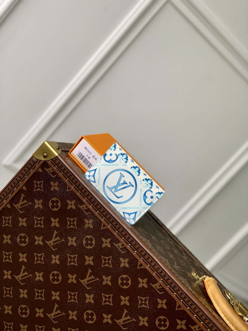 LV M83625 Louis Vuitton LV By The Pool Card Holder Blue - Default Title - View 1
