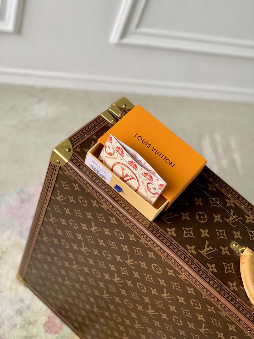 LV M83625 Louis Vuitton LV By The Pool Card Holder Coral