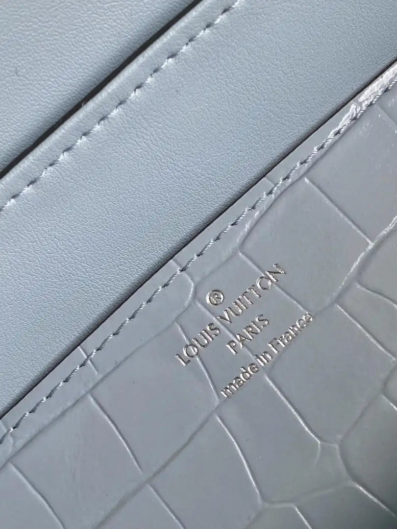 LV M84714 Louis Vuitton Crocodile pattern MM Light Blue