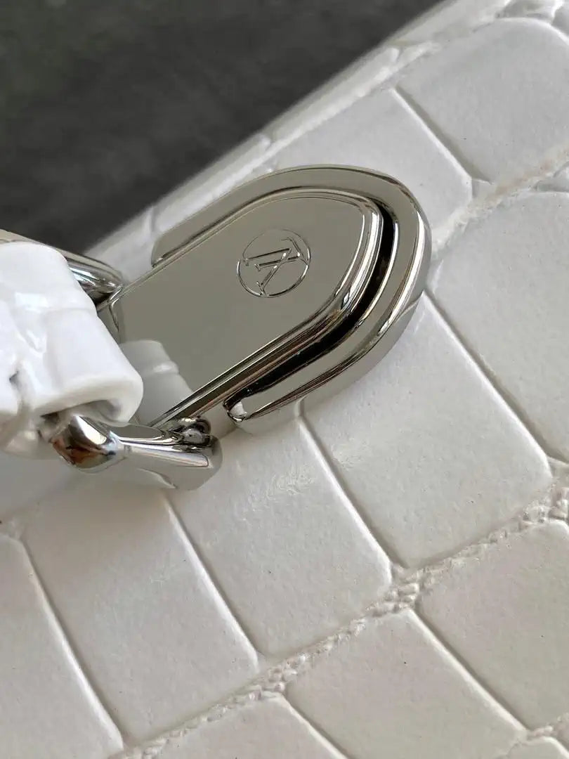 LV M84714 Louis Vuitton Crocodile pattern MM White